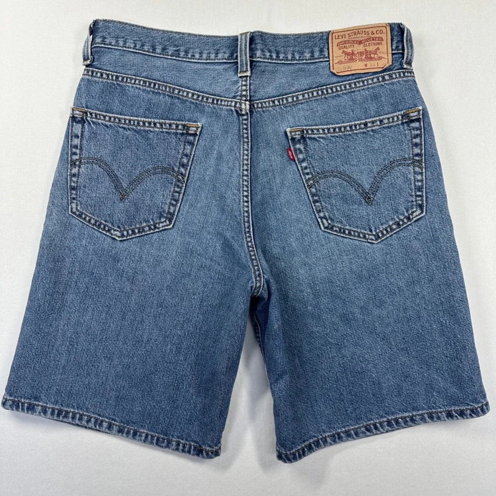 Levi's 550 Relaxed Fit Denim Shorts Sz 34‎ Blue Medium Wash Cotton Jean Jorts